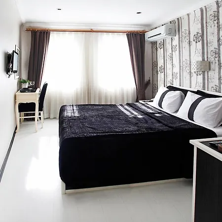 The House Next To 5*