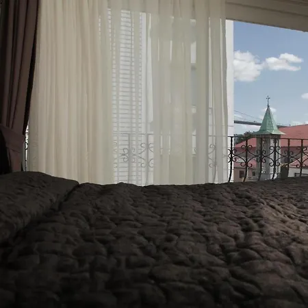 The House Next To Otel 5*