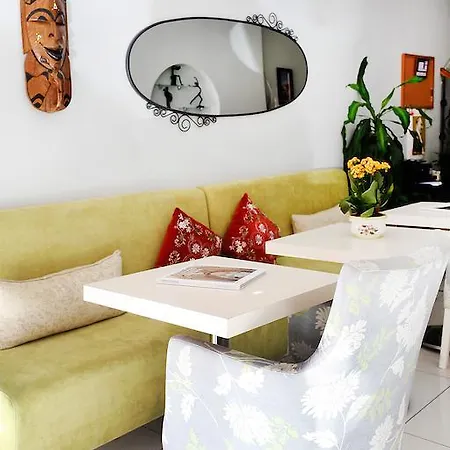 Otel The House Next To İstanbul