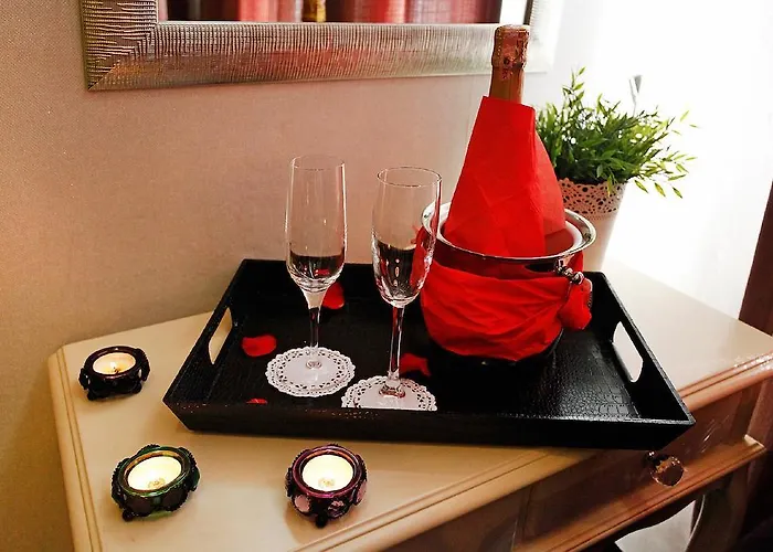 Hotell The House Next To