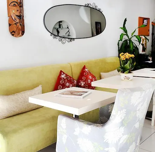 Hotell The House Next To Istanbul